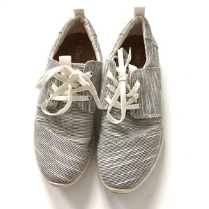 Toms Canvas Grey and White Striped Lace Up Sneaker Size 6